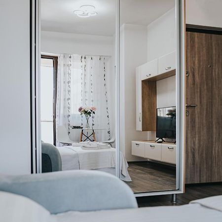 Palas Mall - Cozy Studios And Flats Iasi Bagian luar foto