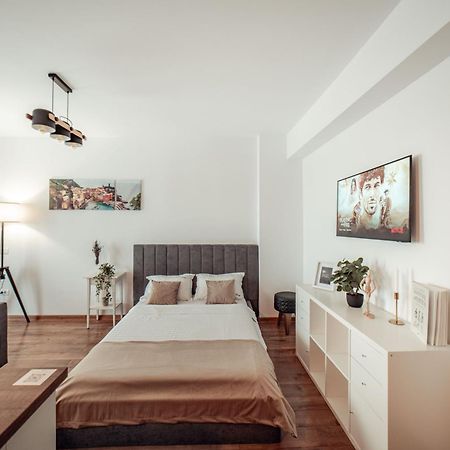 Palas Mall - Cozy Studios And Flats Iasi Bagian luar foto