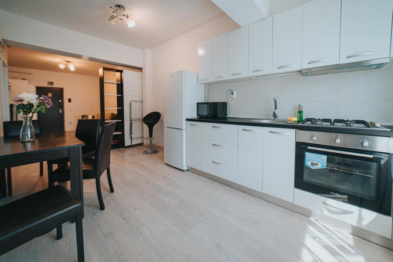 Palas Mall - Cozy Studios And Flats Iasi Bagian luar foto